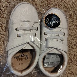 Monkey Feet Low Tops